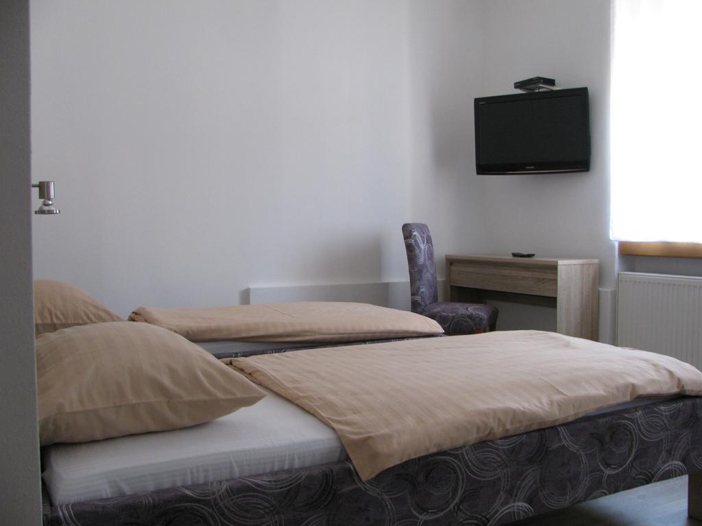 Guest House Villa Herbarium Slavonski Brod Zimmer foto