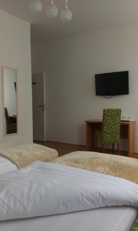 Guest House Villa Herbarium Slavonski Brod Zimmer foto