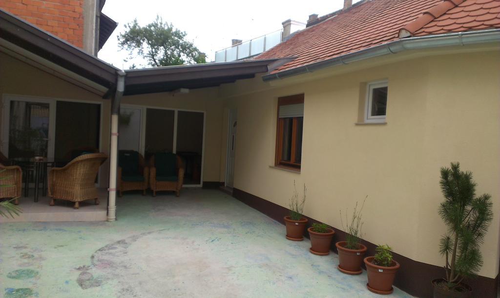 Guest House Villa Herbarium Slavonski Brod Zimmer foto